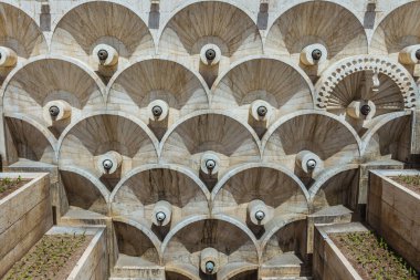 Erivan 'ın en ünlü cazibesinden biri olan Şelale. Ermenistan 