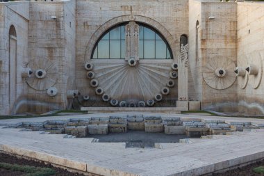 Erivan 'ın en ünlü cazibesinden biri olan Şelale. Ermenistan 