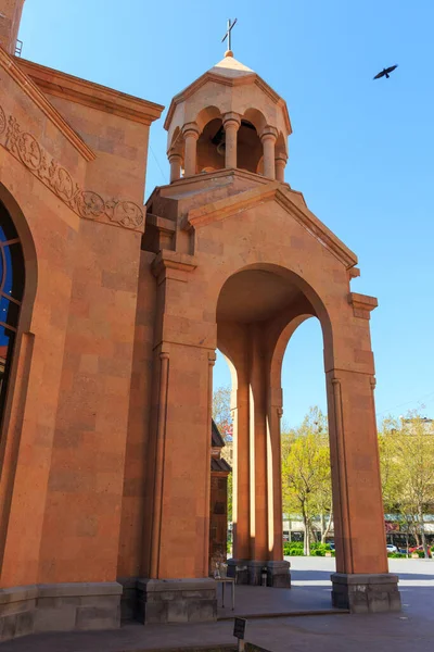 Campanario Histórica Iglesia Kathoghike Santa Madre Dios Ereván Armenia — Foto de Stock