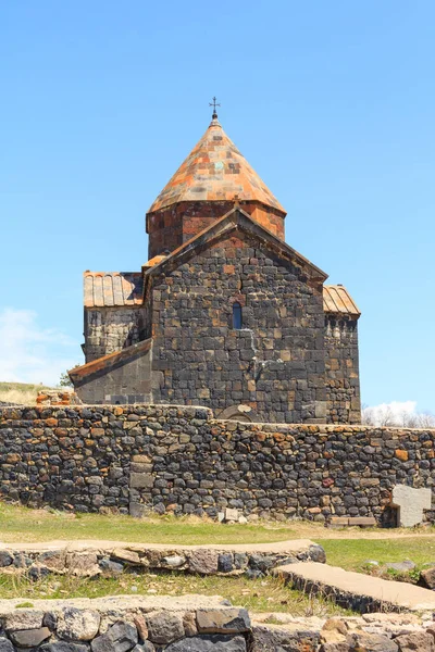 Edifícios Antigo Mosteiro Sevanavank Perto Lago Sevan Armênia — Fotografia de Stock