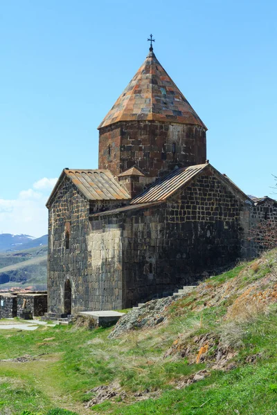 Κτίρια Του Αρχαίου Μοναστηριού Sevanavank Κοντά Στη Λίμνη Sevan Στην — Φωτογραφία Αρχείου