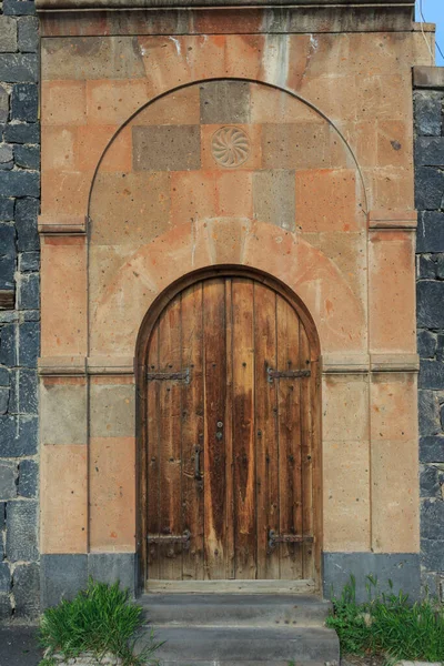 Portas Madeira Edifício Histórico Yerevan Arménia — Fotografia de Stock