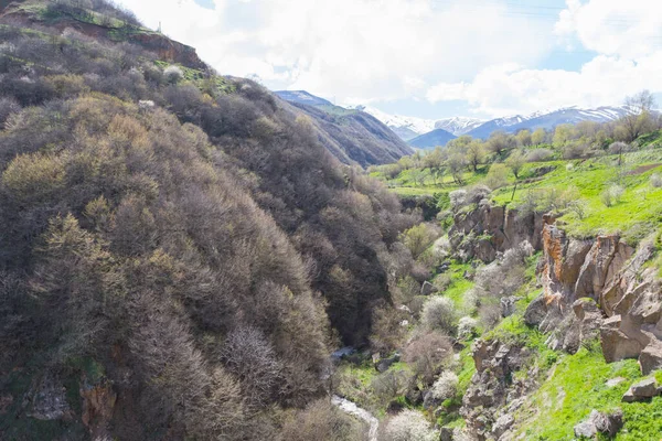 Pemandangan Pegunungan Dekat Biara Tatev Pada Musim Semi Armenia — Stok Foto