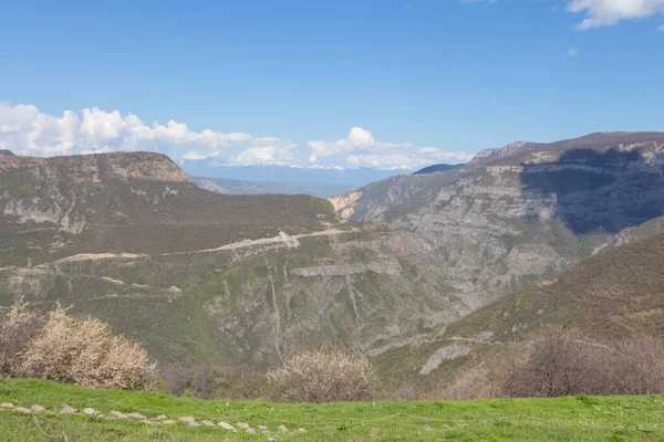 Vista Das Montanhas Perto Mosteiro Tatev Primavera Arménia — Fotografia de Stock