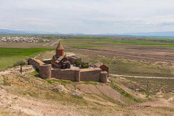 Erivan yakınlarındaki tarihi Khor Virap Manastırı 'nın güzel manzarası. Ermenistan