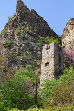 Tiflis 'teki Narikala kalesinde antik bir savunma kulesi. Gürcistan