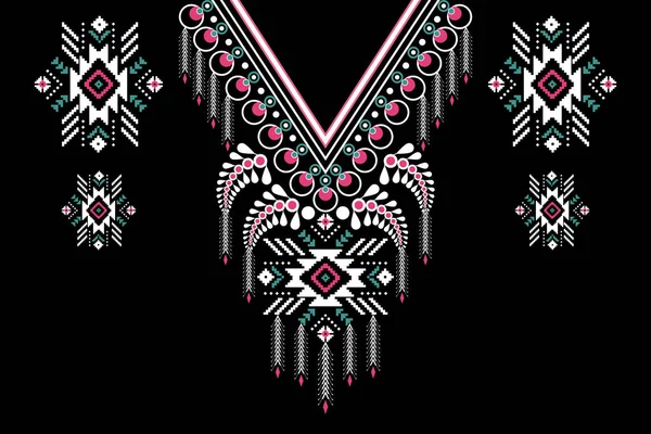 黒の背景に伝統的な美しい図部族のアフリカの花のネックレスパターン アステカスタイルの刺繍抽象的なベクトルのイラスト — ストックベクタ