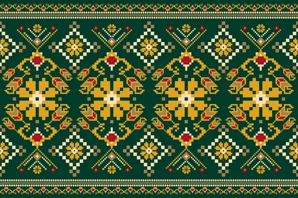 漂亮的针织绣花 绿色背景上的几何东方图案 阿兹特克风格 地毯的设计 — 图库矢量图片