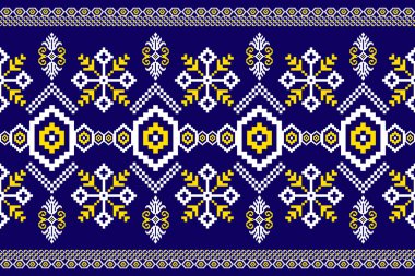 Güzel örülmüş nakış. Geometrik etnik desen geleneksel olarak mavi arka planda. Sarı ve beyaz ton. Soyut, vektör, illüstrasyon. Doku, kumaş, desen, baskı için tasarım..