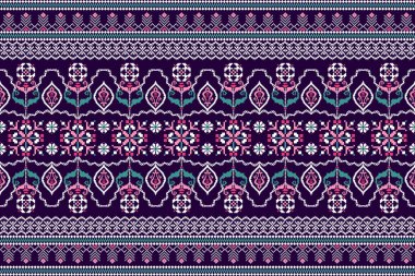 Mor zemin üzerindeki güzel, pürüzsüz çiçek desenli geometrik etnik oryantal desen. Soyut, vektör, illüstrasyon. Doku, kumaş, giysi, ambalaj, dekorasyon, halı için tasarım..