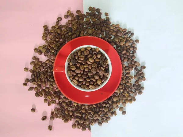 Gezien Van Boven Een Rood Glas Vol Gebrande Koffie — Stockfoto
