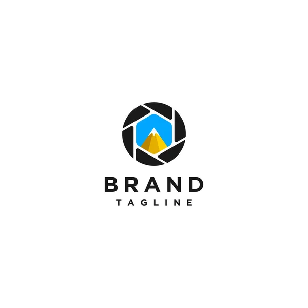 Mountain Top Camera Focus Logo Design Trendy Style Suitable Companies — Stock vektor