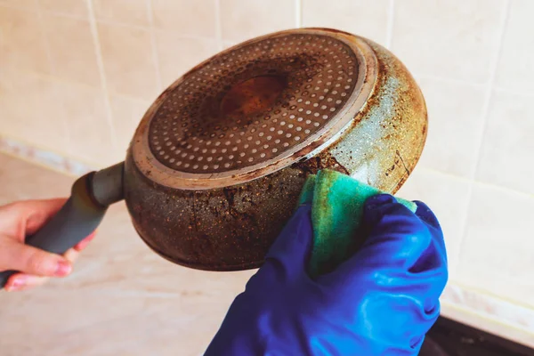 Cleaning Dirty Frying Pan Kitchen Sponge Glove Female Hand Washing — Stock Photo, Image