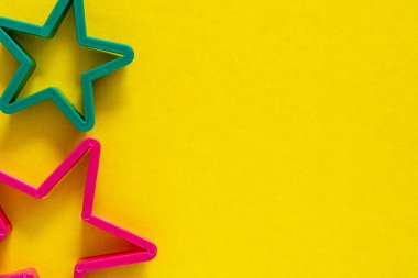 Yıldızlı arkaplan. Sarı arkaplan.