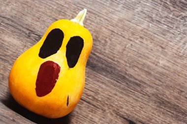 Büyük turuncu balkabağı. Cadılar Bayramı için balkabağı. Cadılar Bayramı 'nda. Cadılar Bayramı Balkabağı Kafa