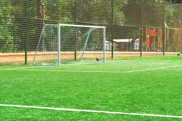 Futbol Kapıları Stadyumdaki Futbol Golü Yapay Çimenli Futbol Sahası Futbolun — Stok fotoğraf
