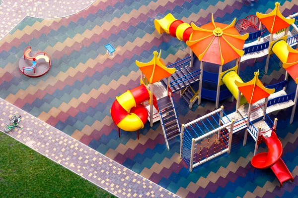 Kleurrijke Speeltuin Grond Baan Pleziertuin Uitzicht Van Bovenaf — Stockfoto