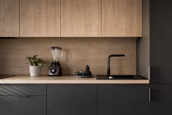 Wooden Kitchen Countertop Black Sink Tap Decorations — Stockfoto