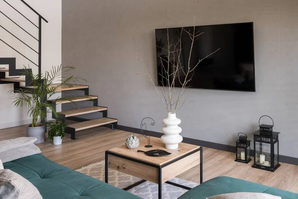 Modern Living Room Big Concrete Wall Stylish Furniture Stairs Second — Zdjęcie stockowe