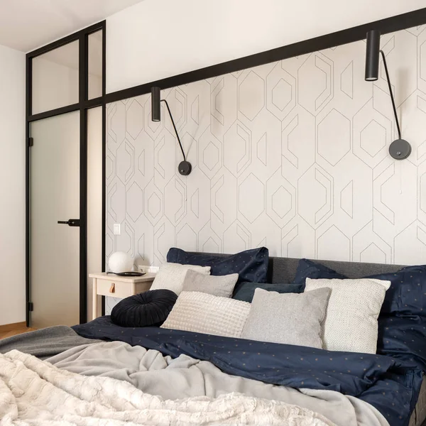 Stylish Bedroom Big Comfortable Bed Decorative Wallpaper Modern Glass Doors — Zdjęcie stockowe