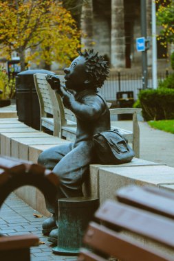 Oor Wullie heykeli Dundee 'de açıldı, Parktaki heykel