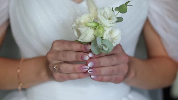 Bride Holds Bouquet Bride Holds Bouquet Her Hands — Stockvideo