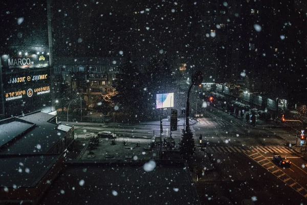 17 March 2022, Batumi, Georgia. Snow in Batumi city center at night. — Stock Photo, Image