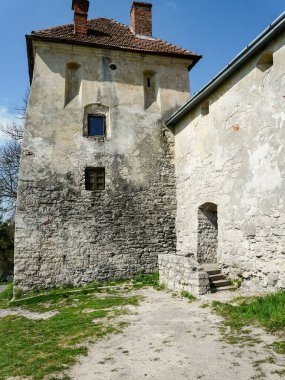 Svirzh 'deki Ukrayna kalesinin duvarları 