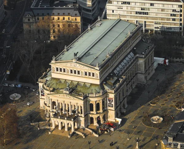 Frankfurt 'ta Eski Opera Binası (Alte Oper) 