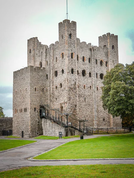 İngiltere 'deki büyük şatonun kalıntıları 