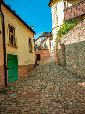 Kutna Hora 'da bir taş sokak. 