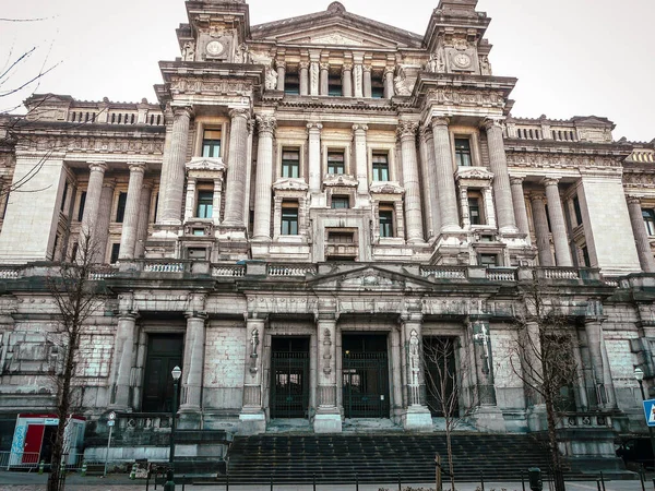 Brüksel 'deki Adalet Sarayı 