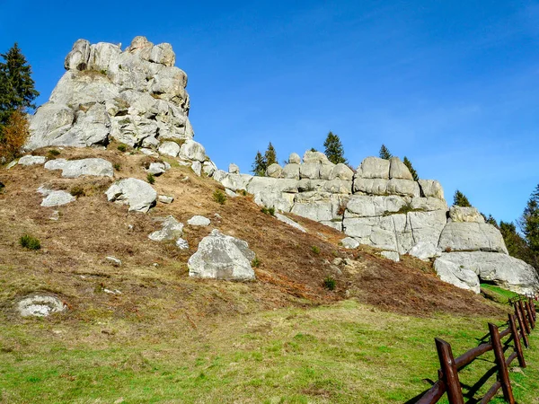 Una Hermosa Piedra Rocas Tustan — Foto de Stock