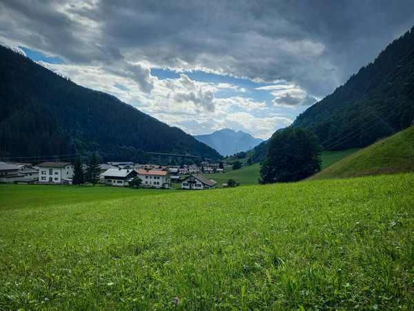 Prachtig Groen Dal Oostenrijk — Stockfoto