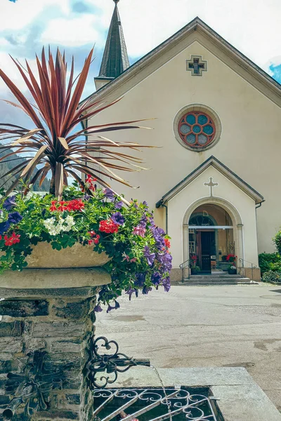Pfarrkirche Gaschurn Austria — Stok fotoğraf
