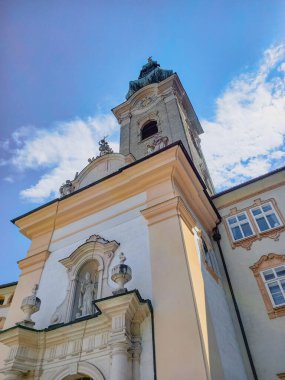 Salzburg 'daki Aziz Peter Manastırı. 