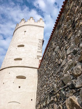Ravensburg 'daki eski kule ve şehrin duvarı. 