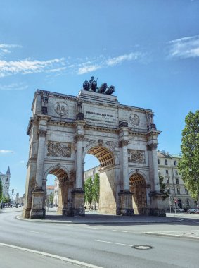 Münih 'teki Zafer Kapısı 