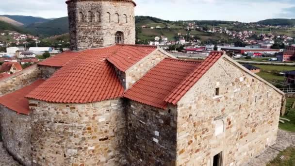 Uma Antiga Igreja Medieval Pedra — Vídeo de Stock