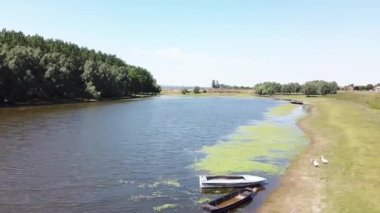 6, ulusal rezerv içinde bir nehir, ekolojik olarak çok fazla.