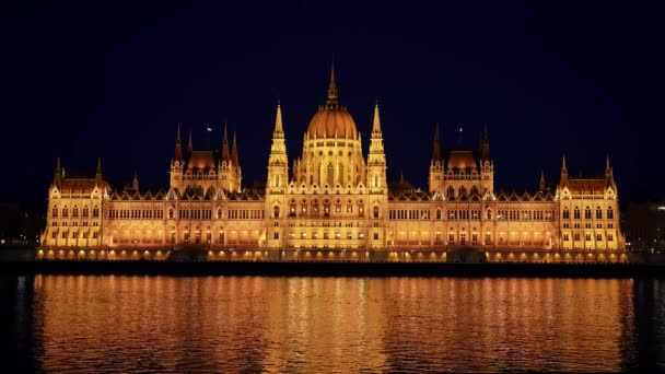 Ungarsk Folketingsbygning Natten – stockvideo