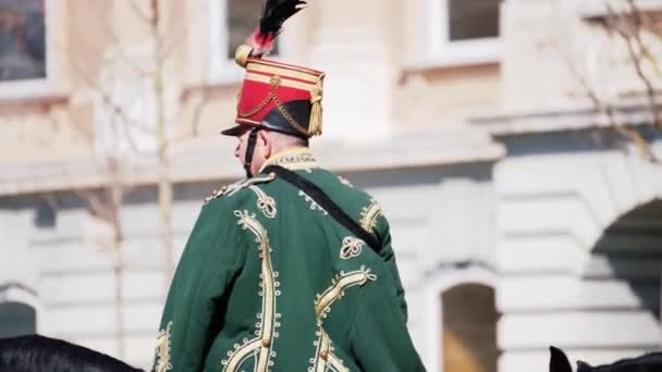 Soldados Medievais Húngaros Uniforme Tradicional Cavalo — Vídeo de Stock