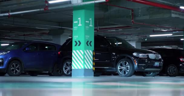 Parking Spaces Parked Vehicles Underground Garage Mp4 — Stock Video