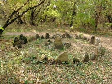An ancient Scythian burial that is often found by travelers in the southern part of the island of Khortytsia.