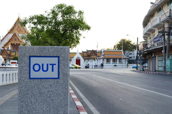 Słowo Białej Ramie Niebieska Litera Szarej Ścianie Besid Roade Bangkoku — Zdjęcie stockowe