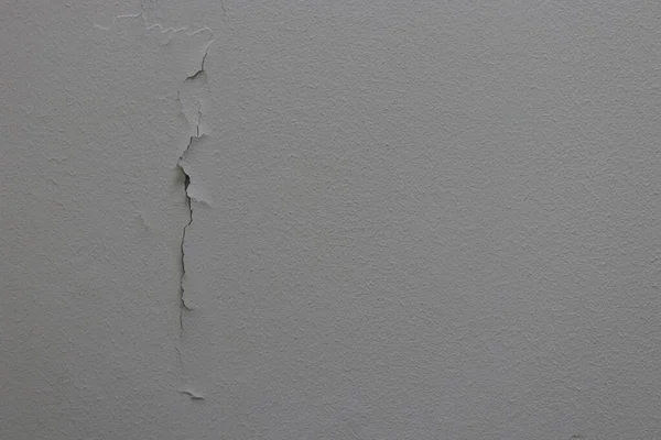 Pionowa Linia Pęknięć Powierzchni Malowane Biały Kolor Betonu Tło — Zdjęcie stockowe