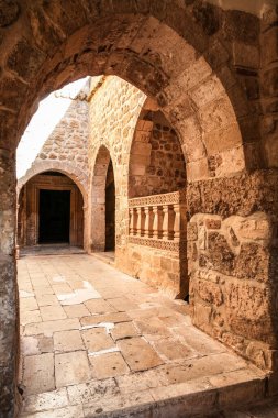Midyat, Mardin, Türkiye - 02 Eylül 2017: Mor Hananyo Manastırı (Deyrulzafaran, Saffron Manastırı)