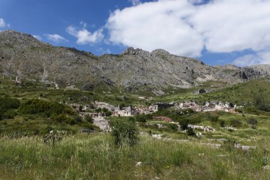 Aglasun, Burdur, Türkiye - 12 Haziran 2014: Sagalassos arkeoloji sahasındaki kalıntılar