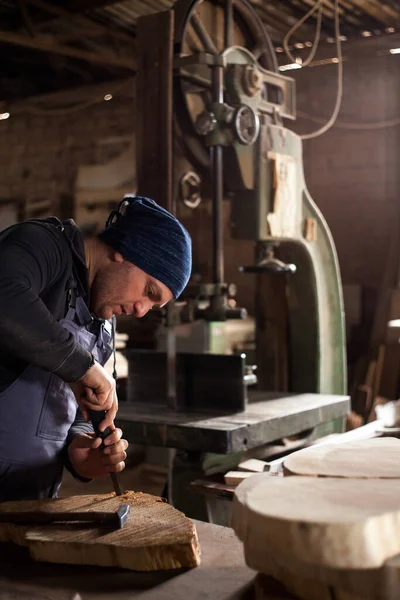 Young Male Carpenter Young Male Carpenter Working His Workshop Using — 스톡 사진