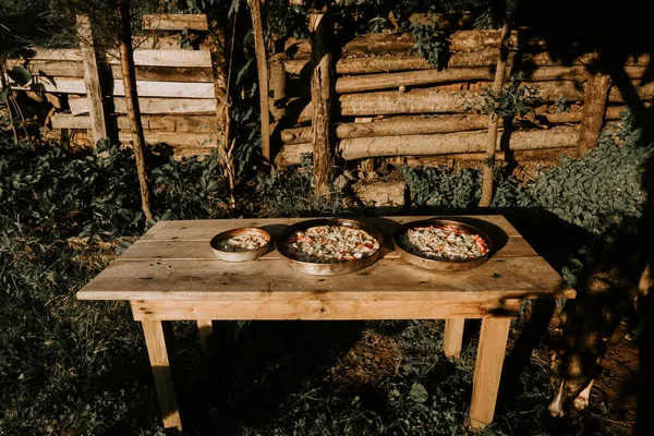 Masada ev yapımı pizza, ev yapımı pizza.